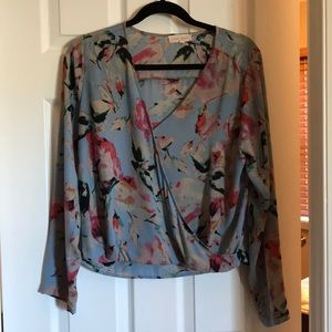 Great floral print crossover top
